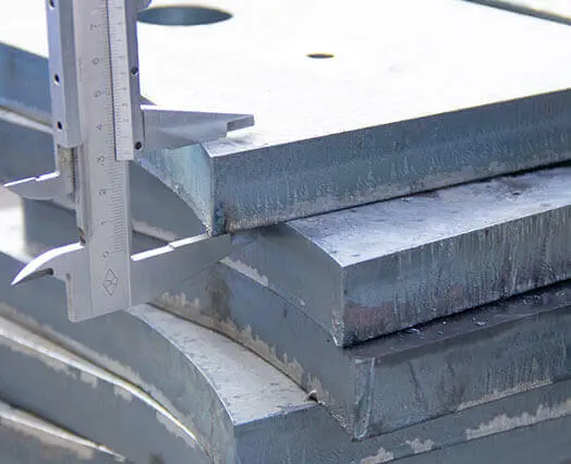 Découpe de tôle métallique-3